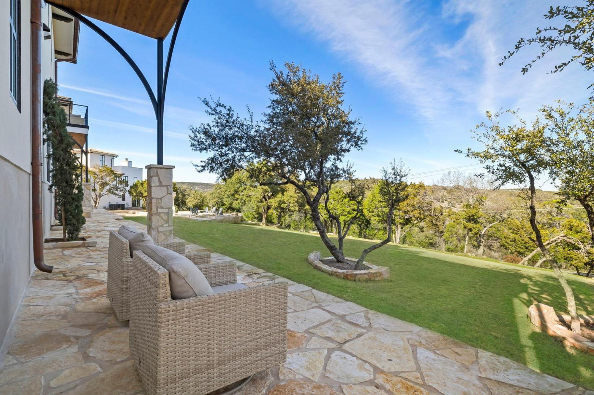 Las Luces Spicewood Luaran gambar