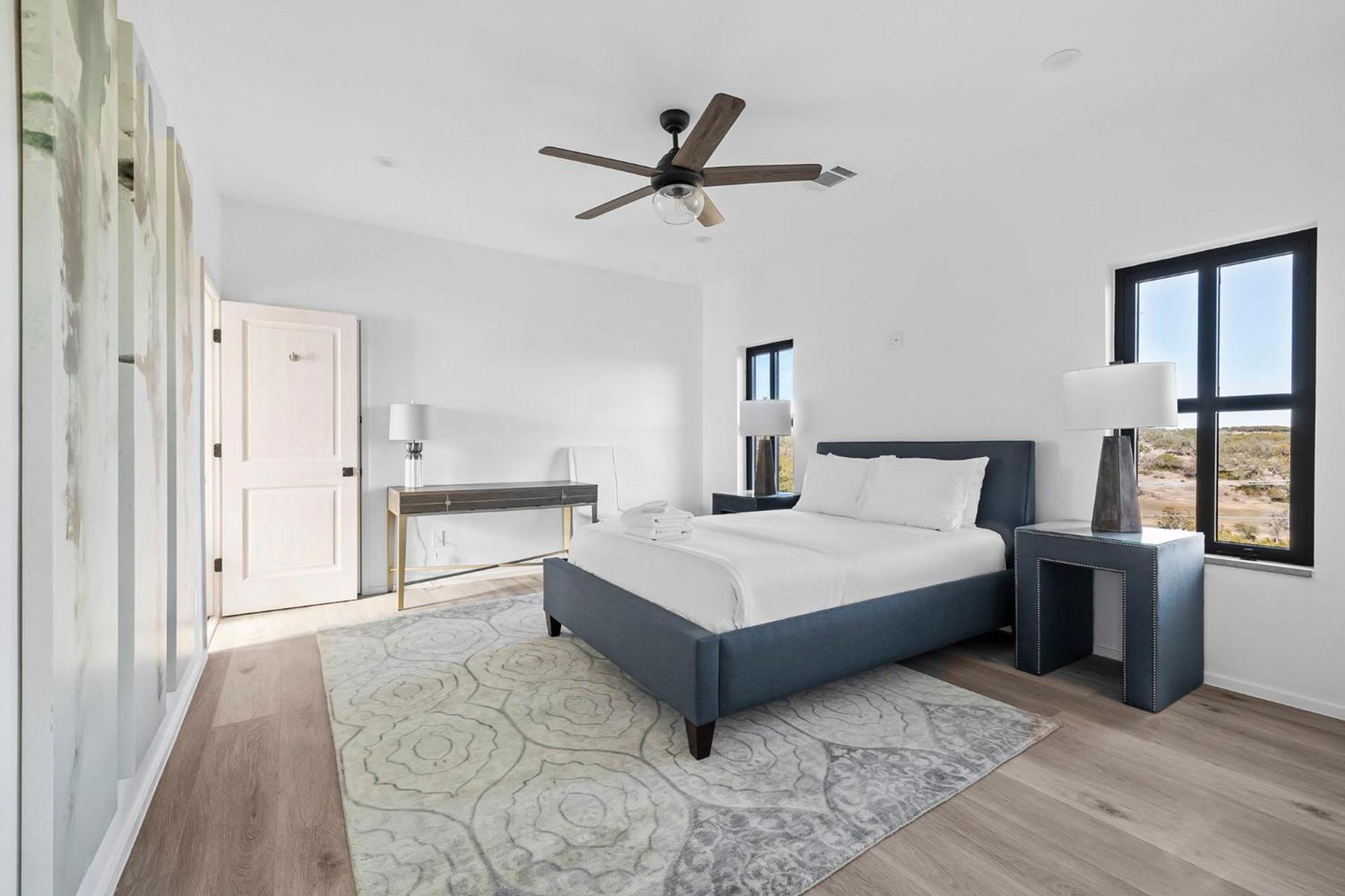 Las Luces Spicewood Luaran gambar