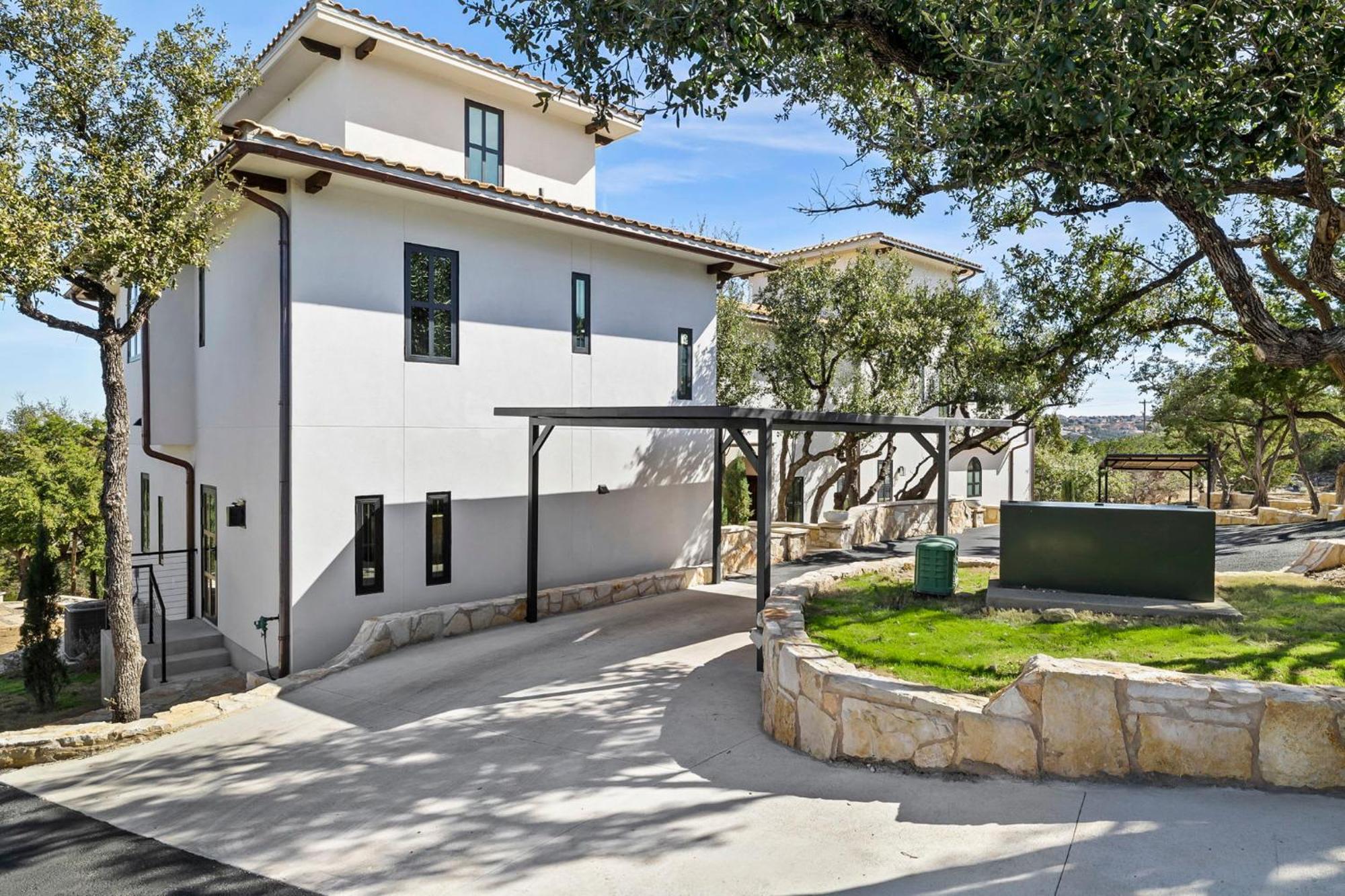 Las Luces Spicewood Luaran gambar
