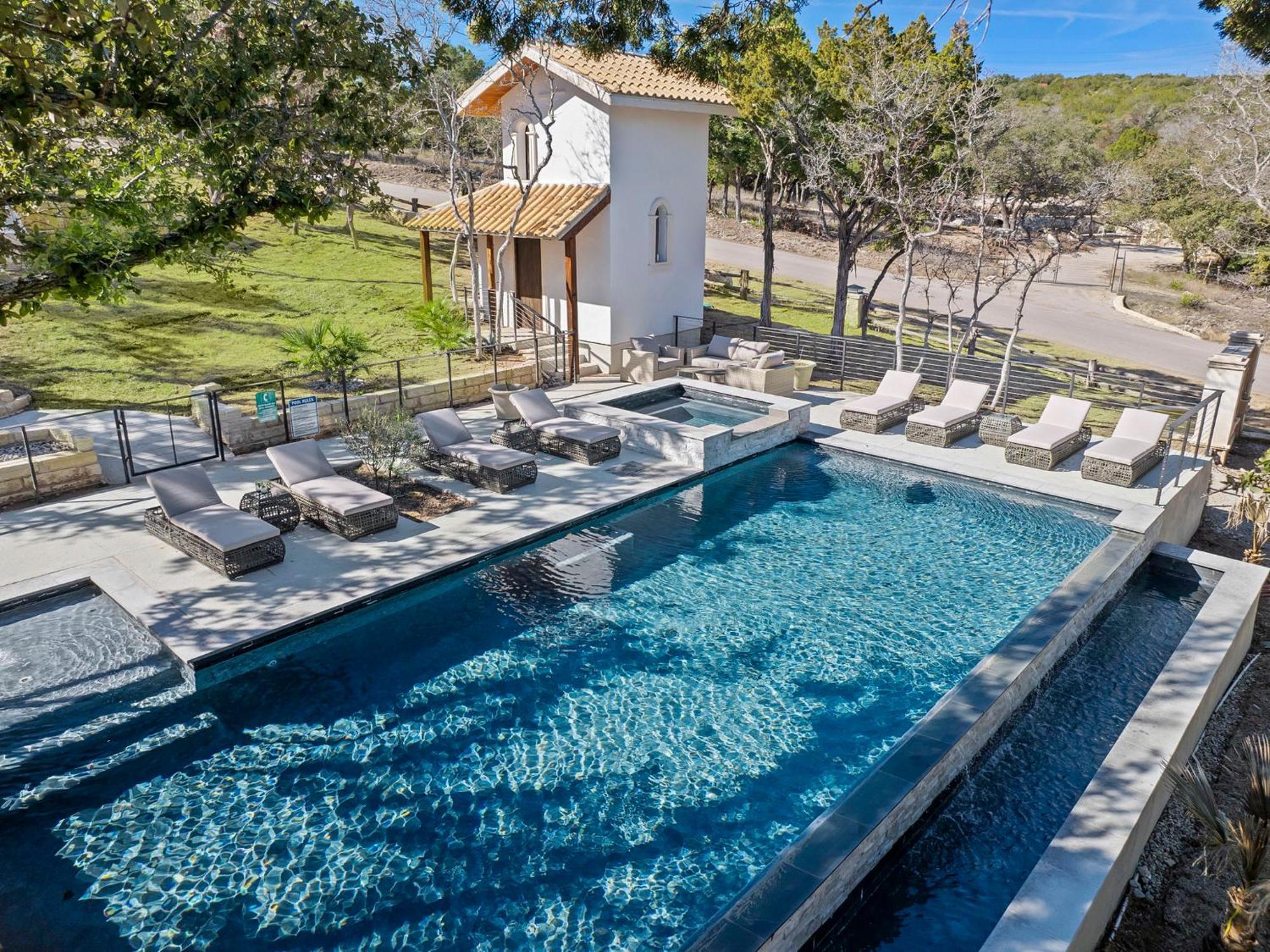 Las Luces Spicewood Luaran gambar