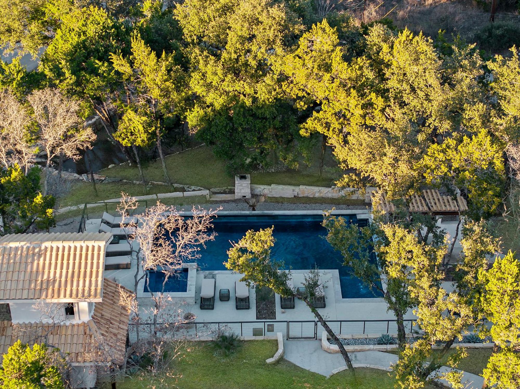 Las Luces Spicewood Luaran gambar